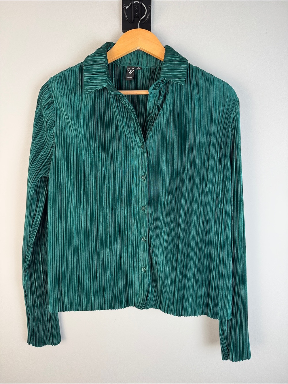 Y2K Crinkle Pleat Button-Front Emerald Green Top Festive